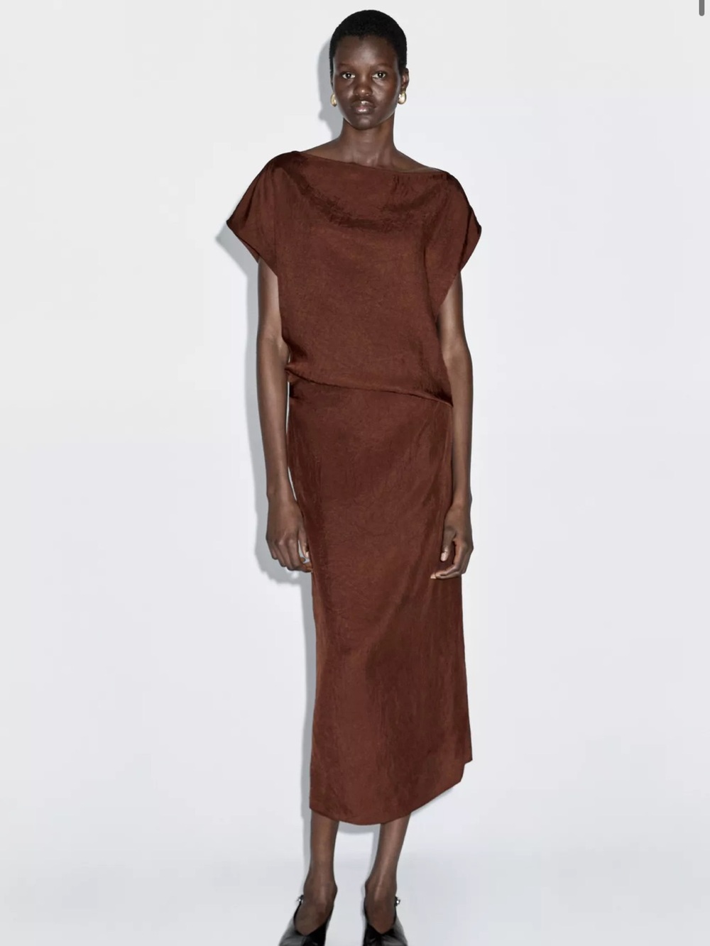 Massimo Dutti Bordeaux Ruched Waist Midi Dress Size 4 NWT Ref 6693/504/606